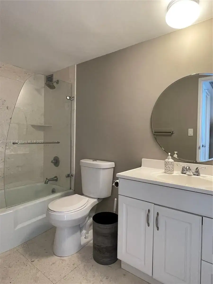 5700 Collins Ave # 11A, Miami Beach FL 33140 photo 5