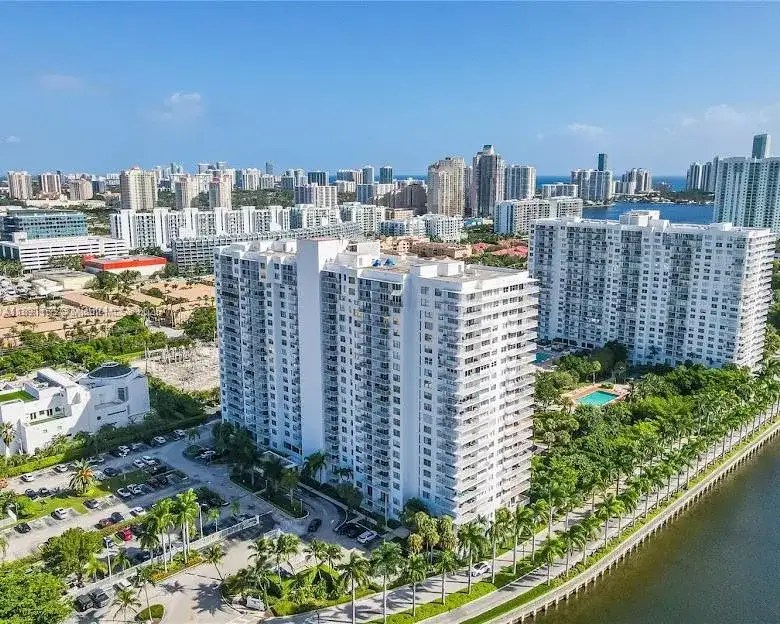 2851 NE 183rd St # 509E, Aventura FL 33160 photo 2