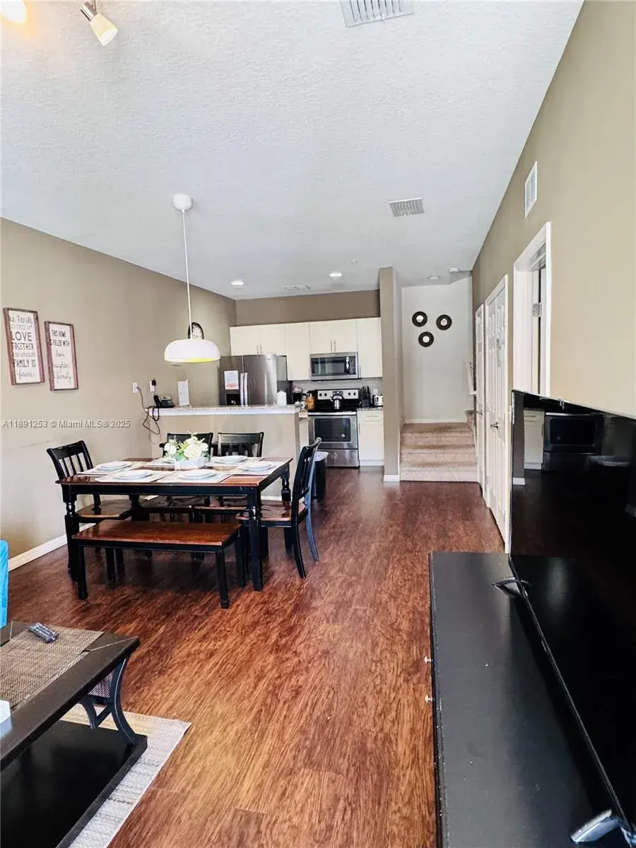 8931 Shine Dr, Kissimmee FL 34747