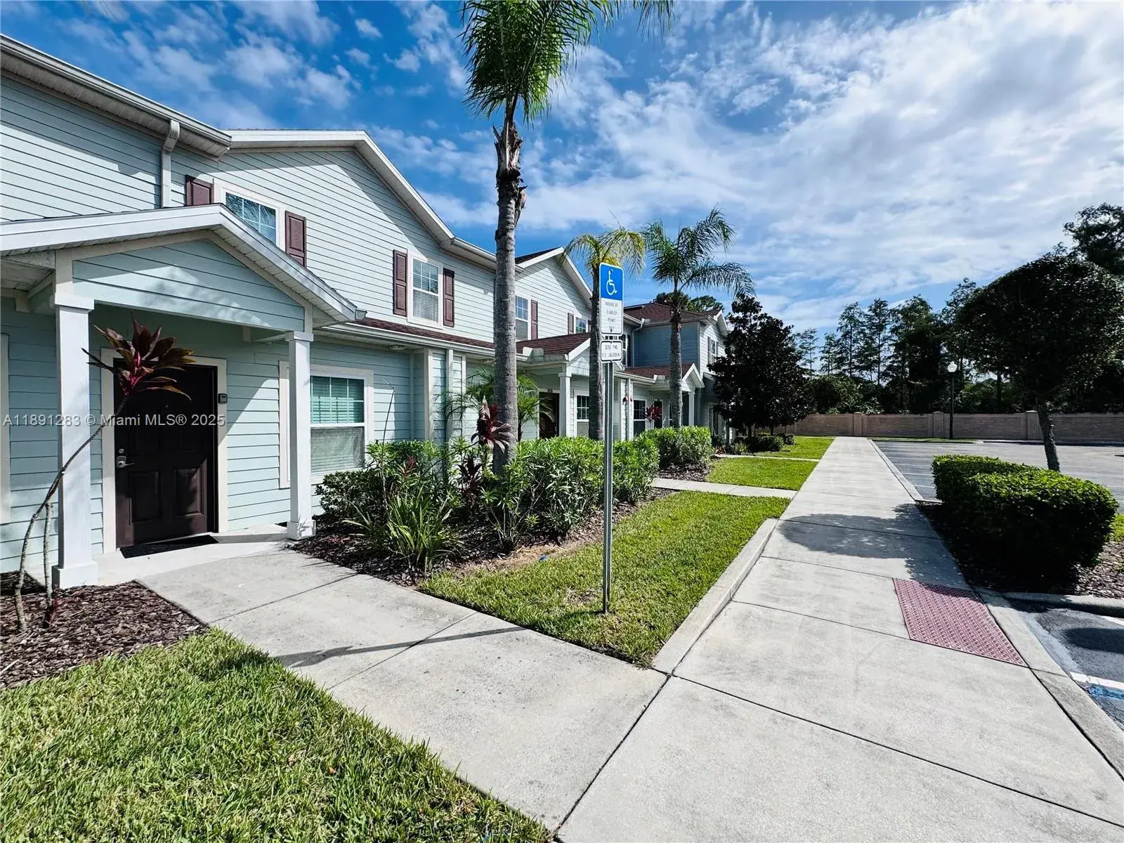 3207 Oyster Ln, Kissimmee FL 34747