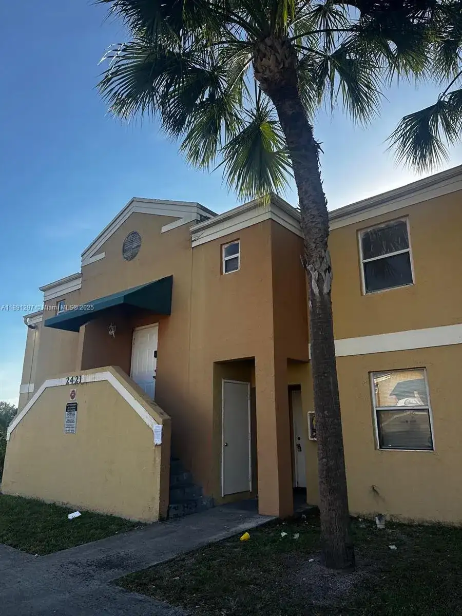 2421 NW 56th Ave # 102, Lauderhill FL 33313 photo 3