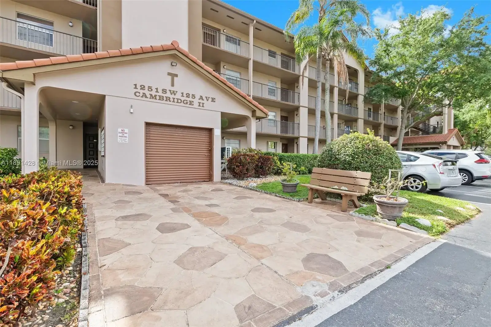 1251 SW 125th Ave # 211T, Pembroke Pines FL 33027