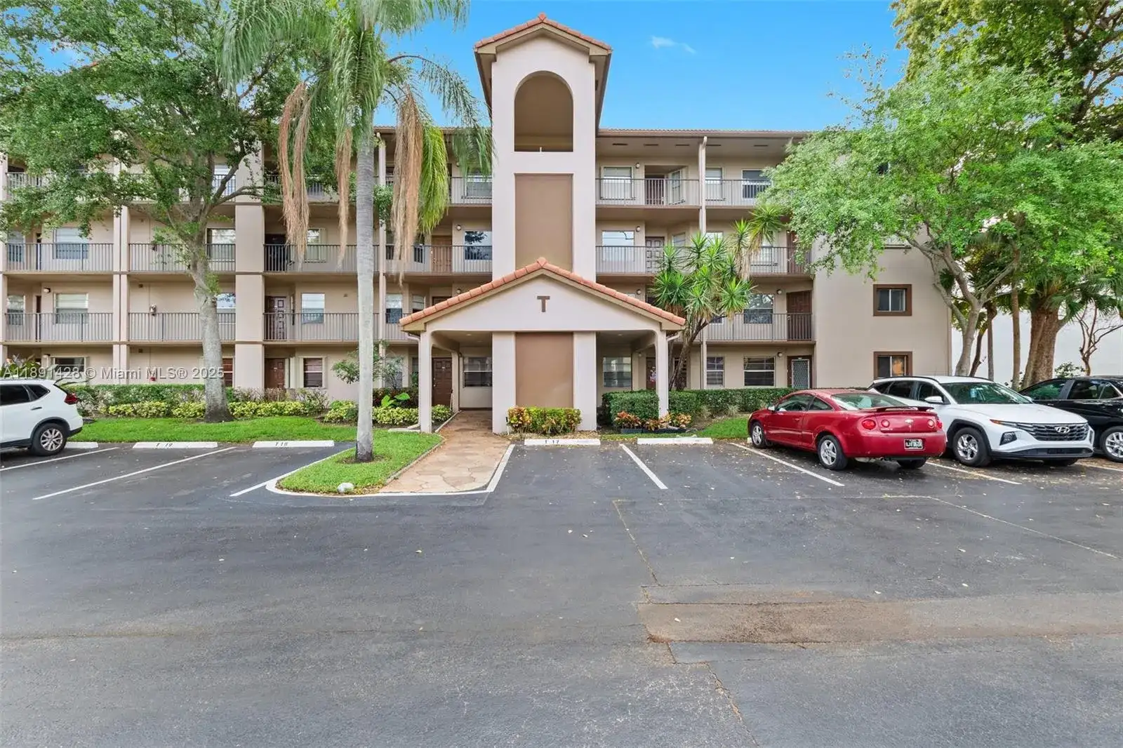 1251 SW 125th Ave # 211T, Pembroke Pines FL 33027 photo 2
