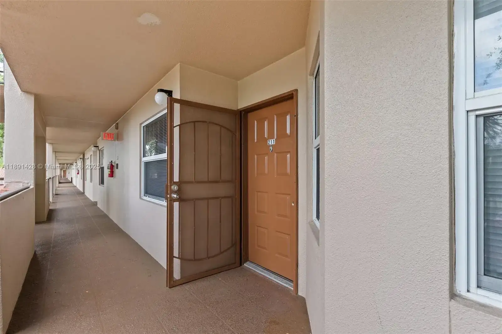 1251 SW 125th Ave # 211T, Pembroke Pines FL 33027 photo 4