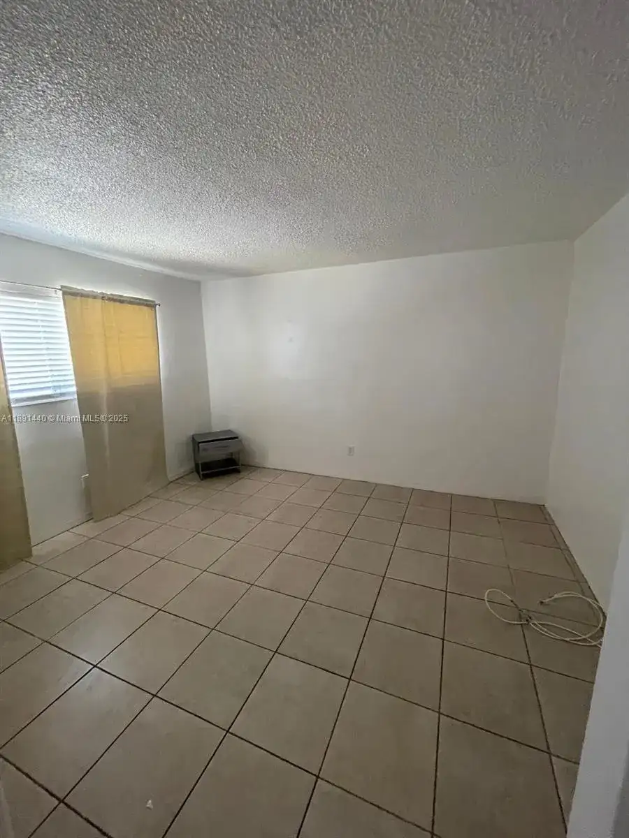 16851 NE 18th Ave # 212, North Miami Beach FL 33162 photo 4