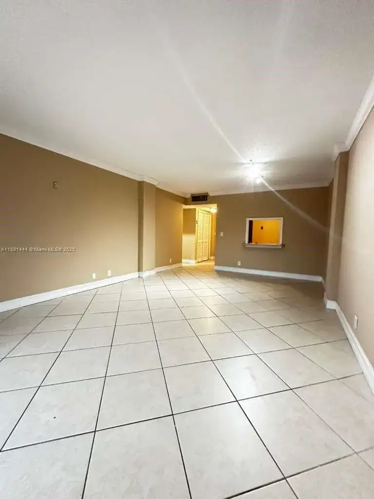 1455 N Treasure Dr # 2N, North Bay Village FL 33141 photo 3
