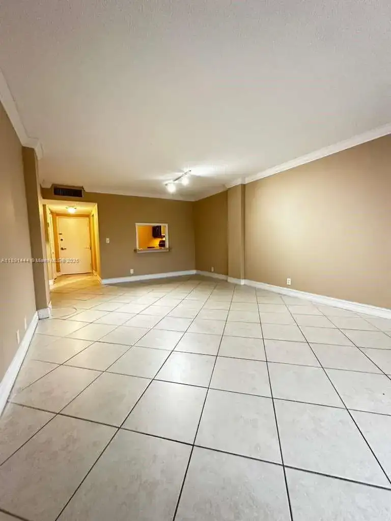1455 N Treasure Dr # 2N, North Bay Village FL 33141 photo 4