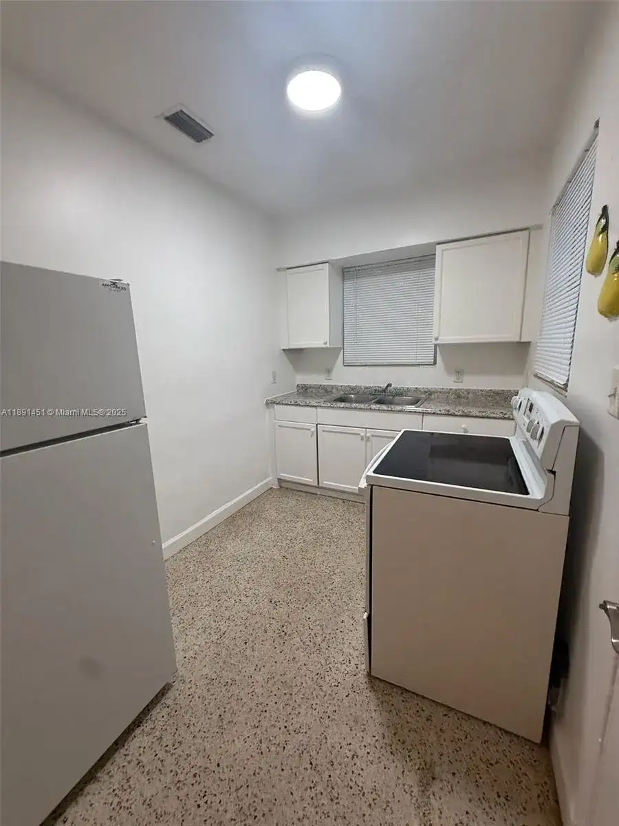 1182 NW 65th St # 1182, Miami FL 33150 photo 3