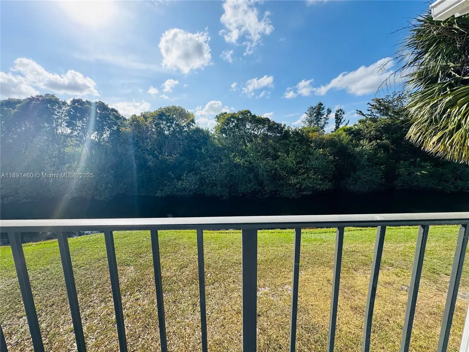 1141 Lake Victoria Dr, West Palm Beach FL 33411
