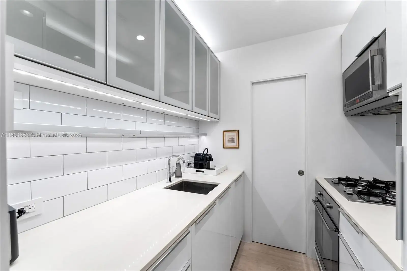 732 Euclid Ave # 3, Miami Beach FL 33139 photo 4