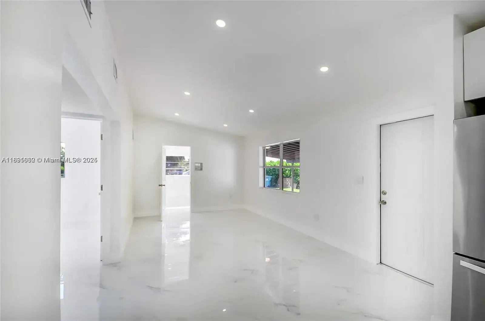 14465 SW 290th Ter, Homestead FL 33033 photo 4