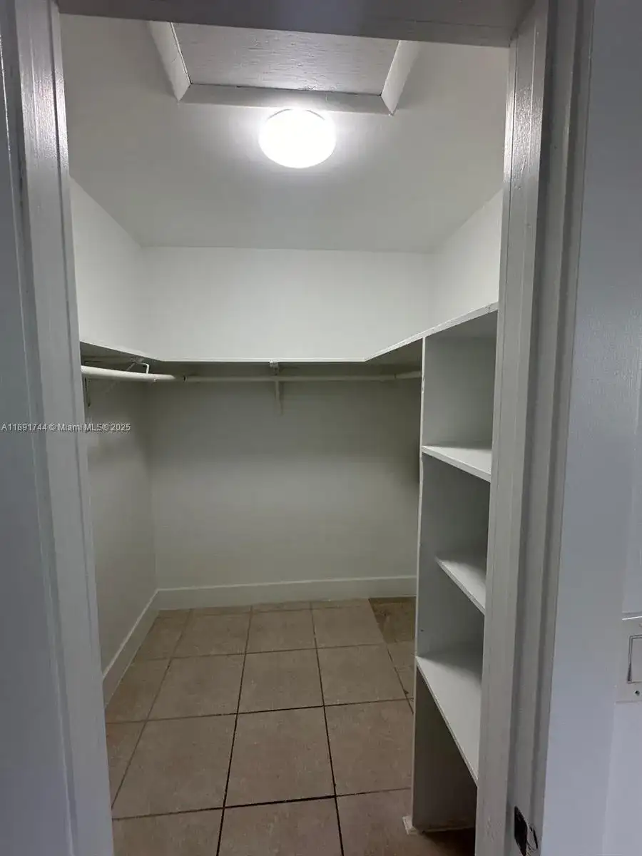 1100 SW 36th Ct # 10, Miami FL 33135 photo 5
