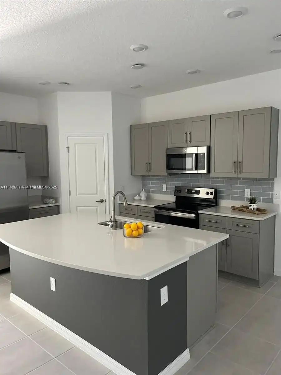 3563 Davenport Creek Court, Other City - In The State Of Florida FL 34746