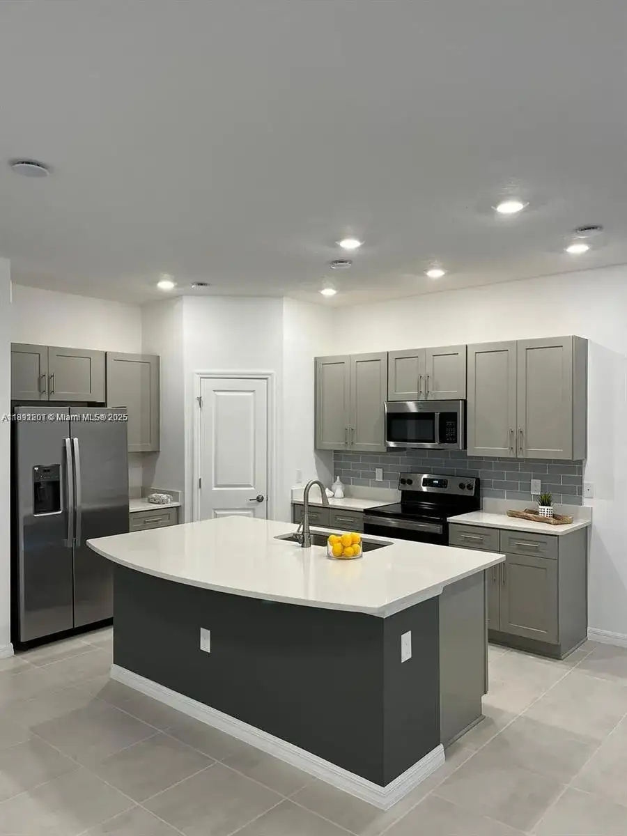 3563 Davenport Creek Court, Other City - In The State Of Florida FL 34746 photo 2