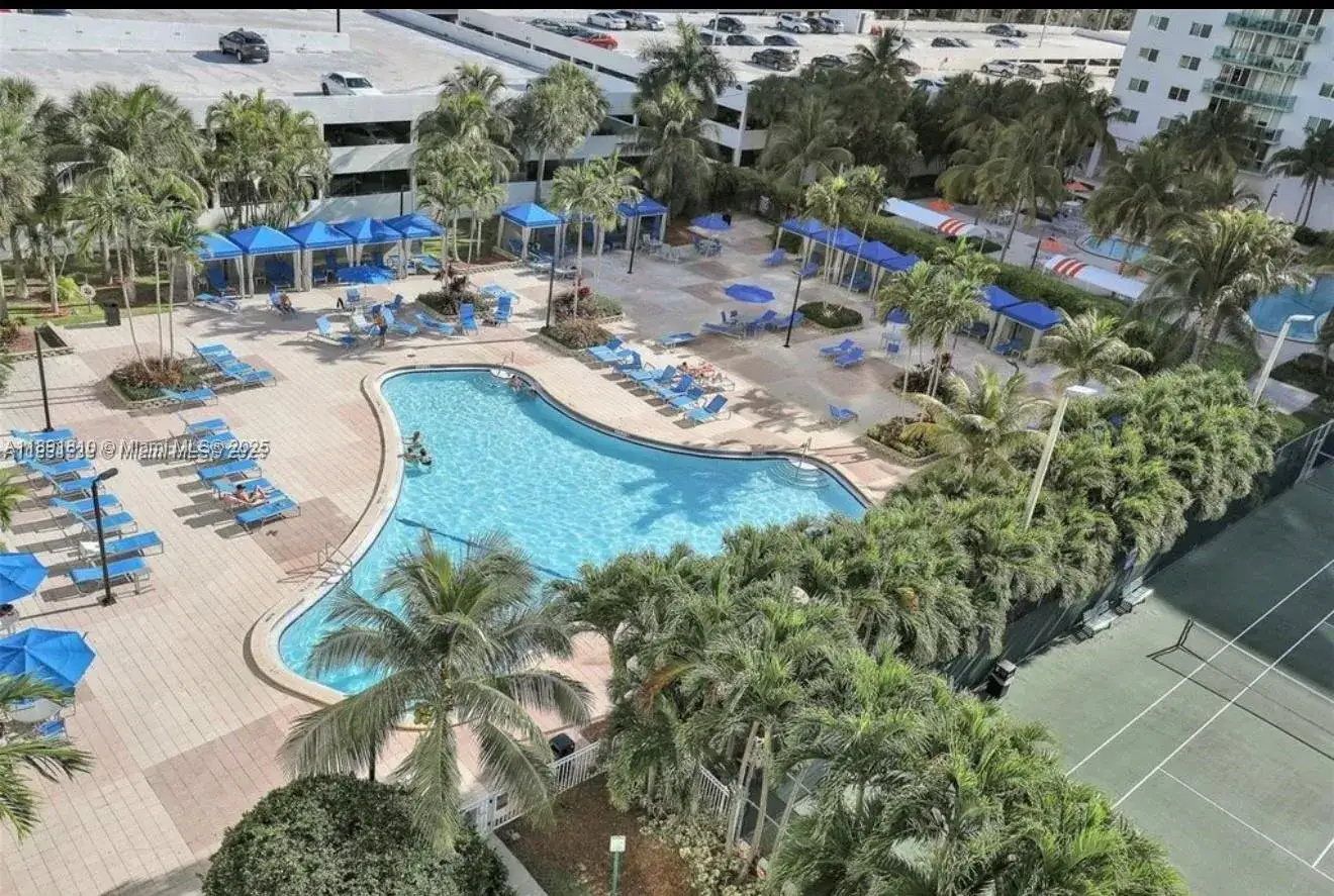 19370 Collins Ave # 912, Sunny Isles Beach FL 33160