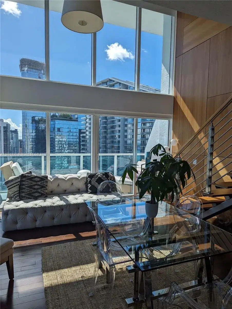41 SE 5th St # 2302, Miami FL 33131 photo 4