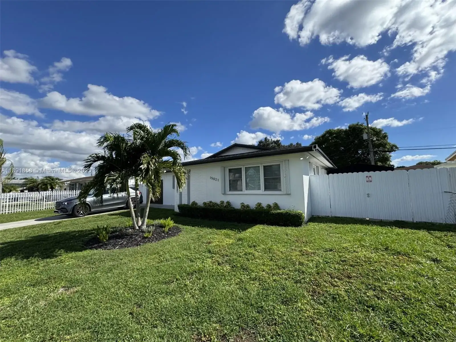 15021 Pierce St, Miami FL 33176 photo 2