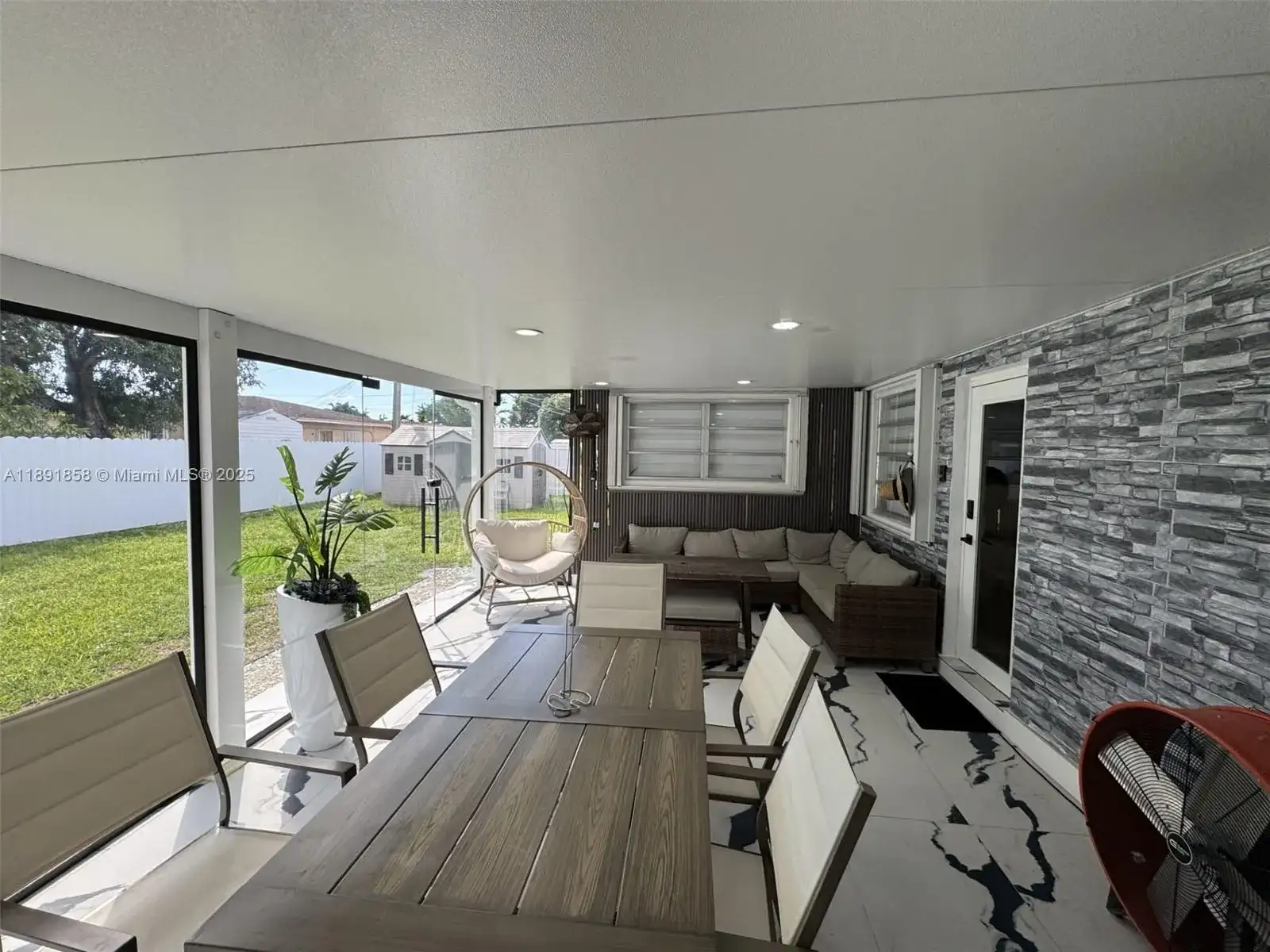 15021 Pierce St, Miami FL 33176 photo 5