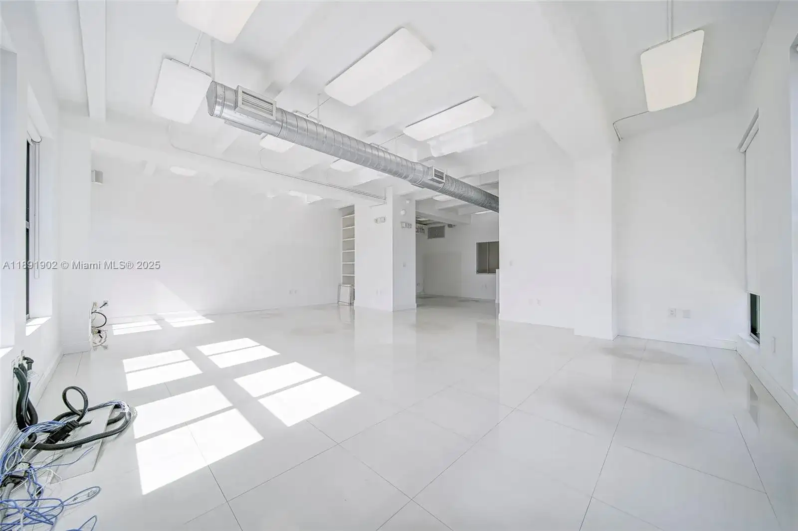 814 Ponce De Leon Blvd # 304, Coral Gables FL 33134 photo 4