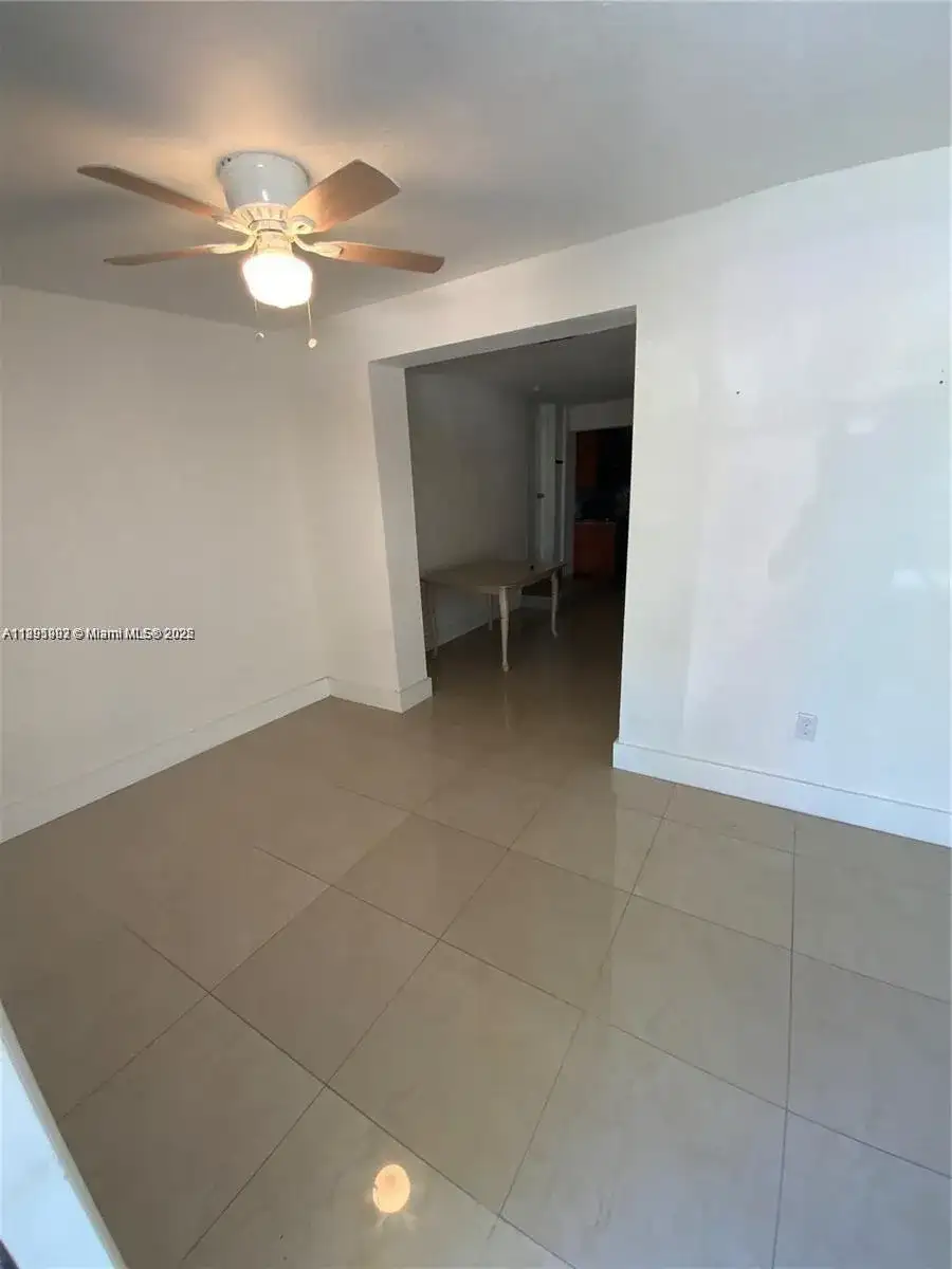 1064 NW 103rd St, Miami FL 33150 photo 5