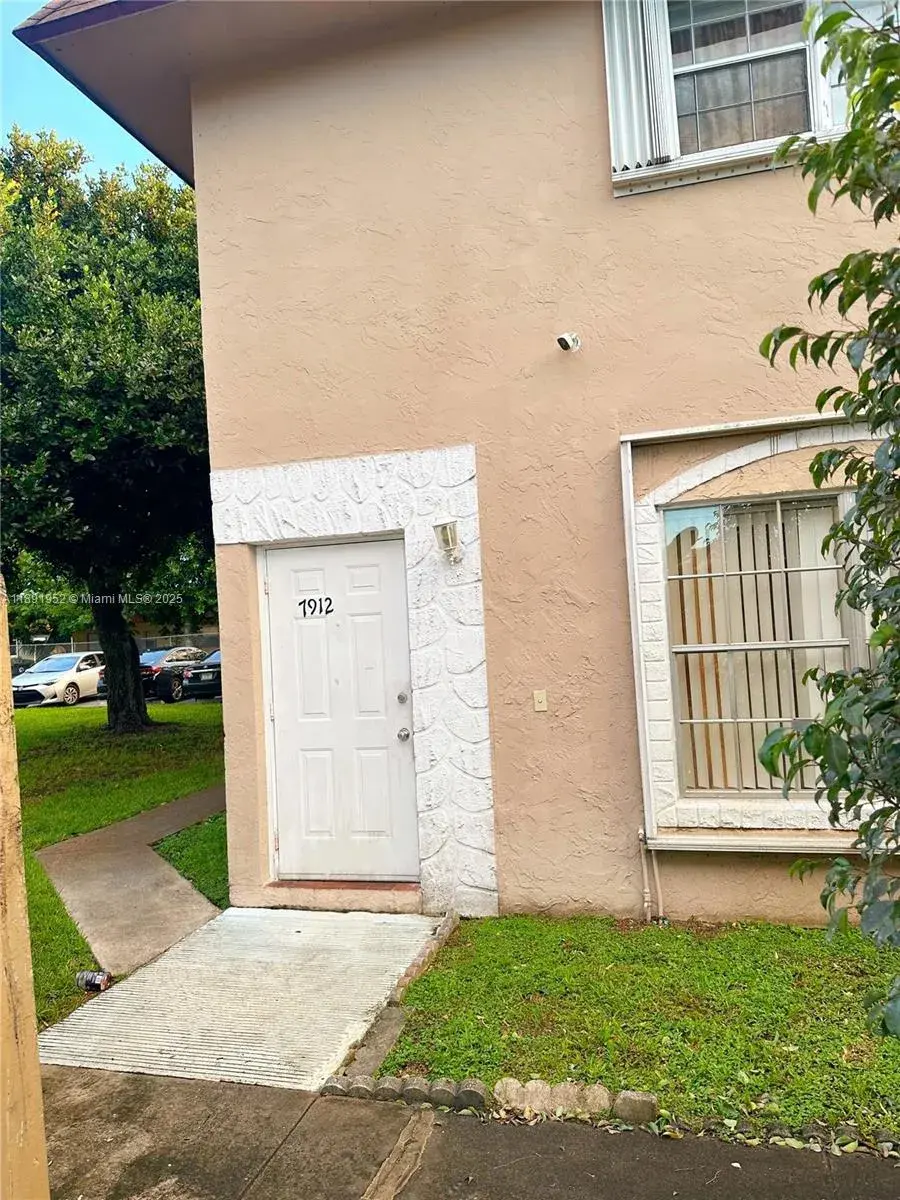 7912 Kimberly Blvd # 301, North Lauderdale FL 33068