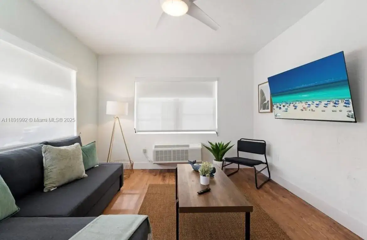 7721 Harding Ave # 4, Miami Beach FL 33141 photo 3