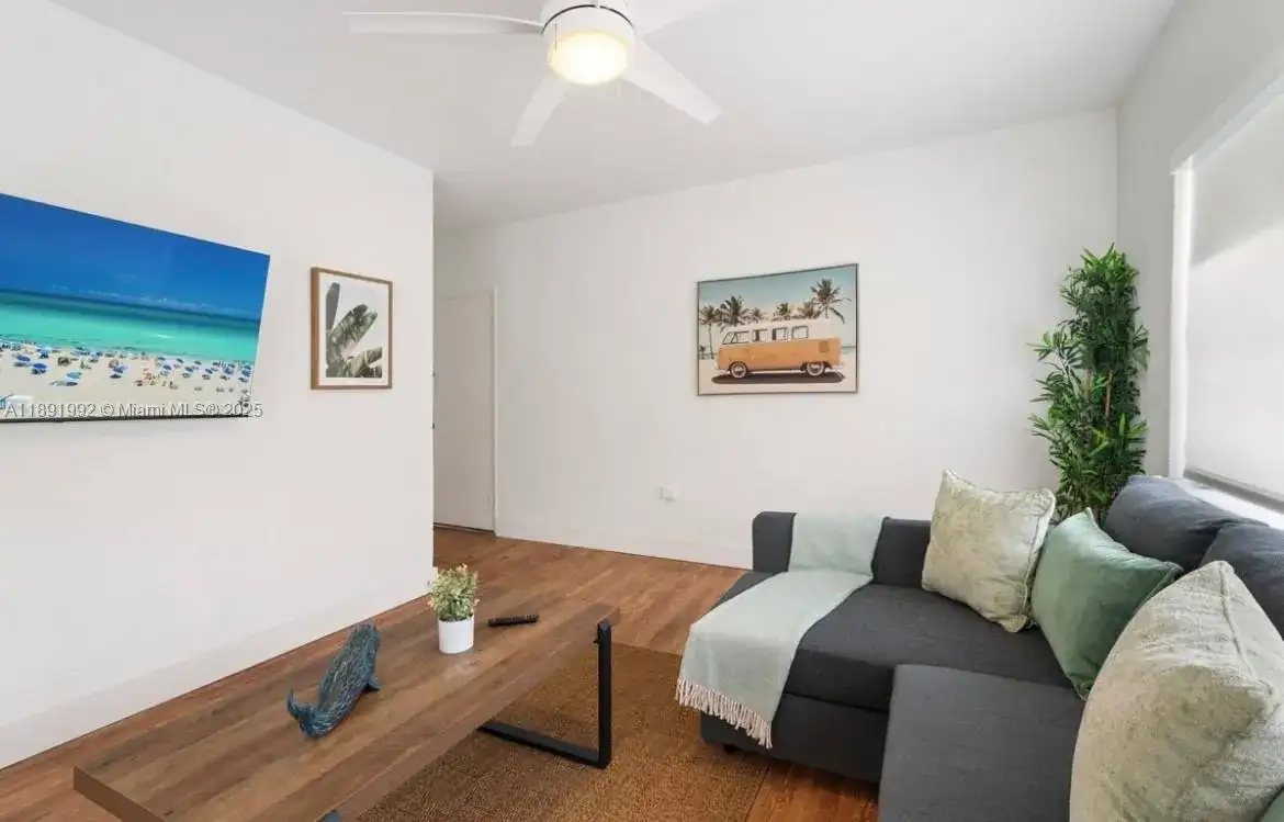7721 Harding Ave # 4, Miami Beach FL 33141 photo 4