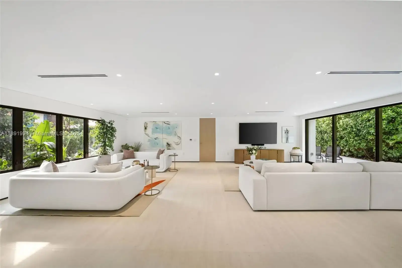 222 E Rivo Alto Dr, Miami Beach FL 33139 photo 3