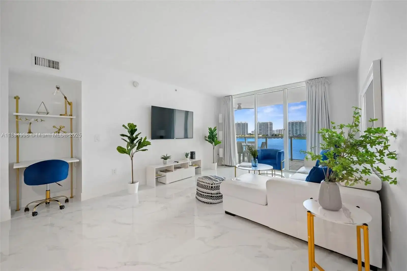 18100 N Bay Rd # 708, Sunny Isles Beach FL 33160 photo 2