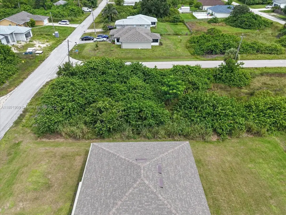 4201 15 ST SW, Lehigh Acres FL 33976 photo 4
