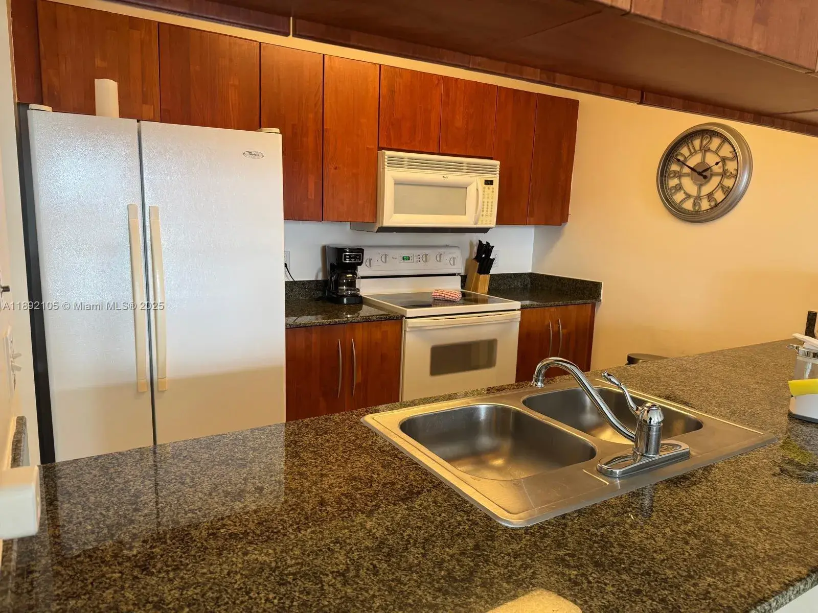 1200 Brickell Bay Dr # 1919, Miami FL 33131