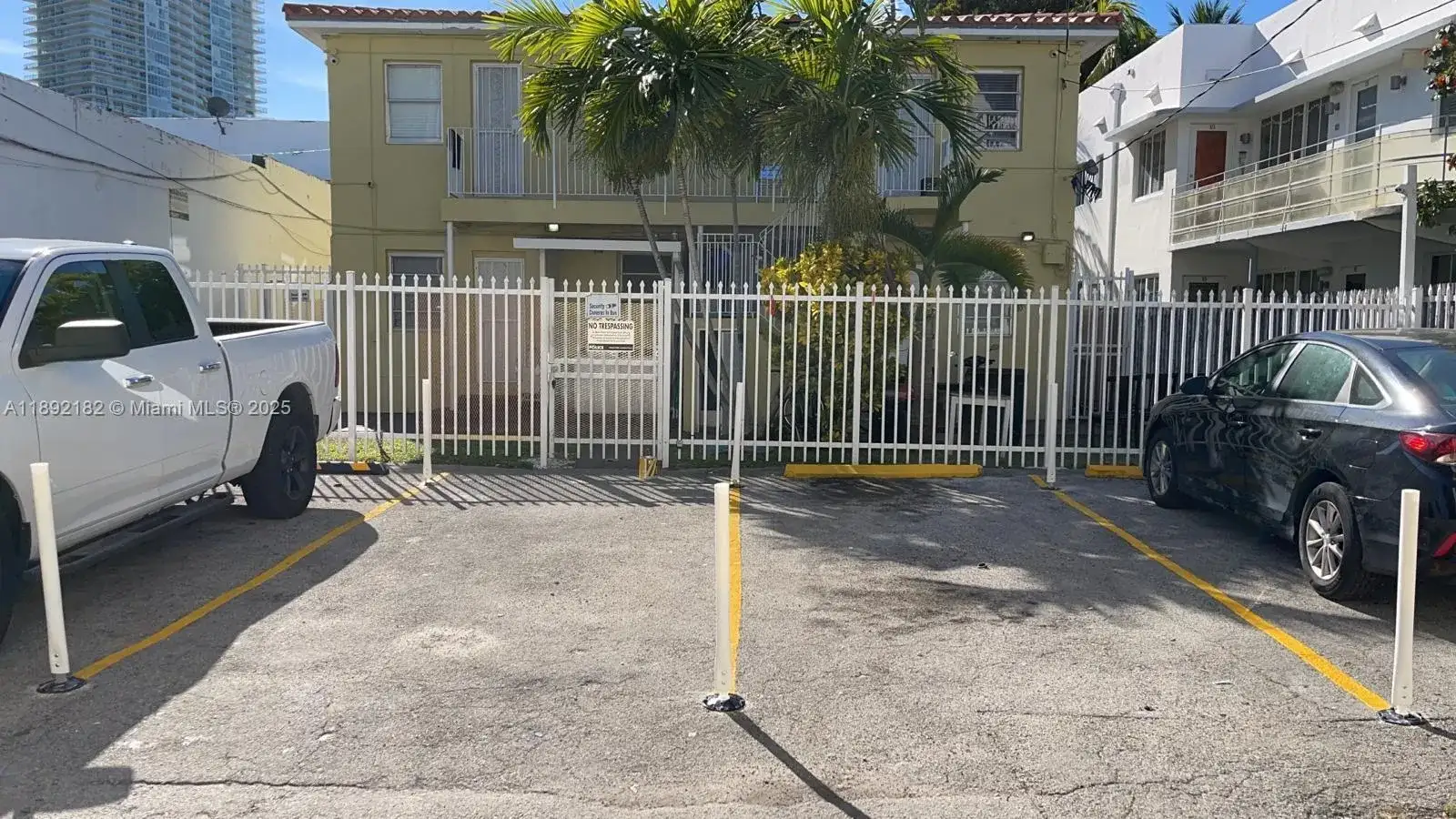545 Michigan Ave # 4, Miami Beach FL 33139 photo 2