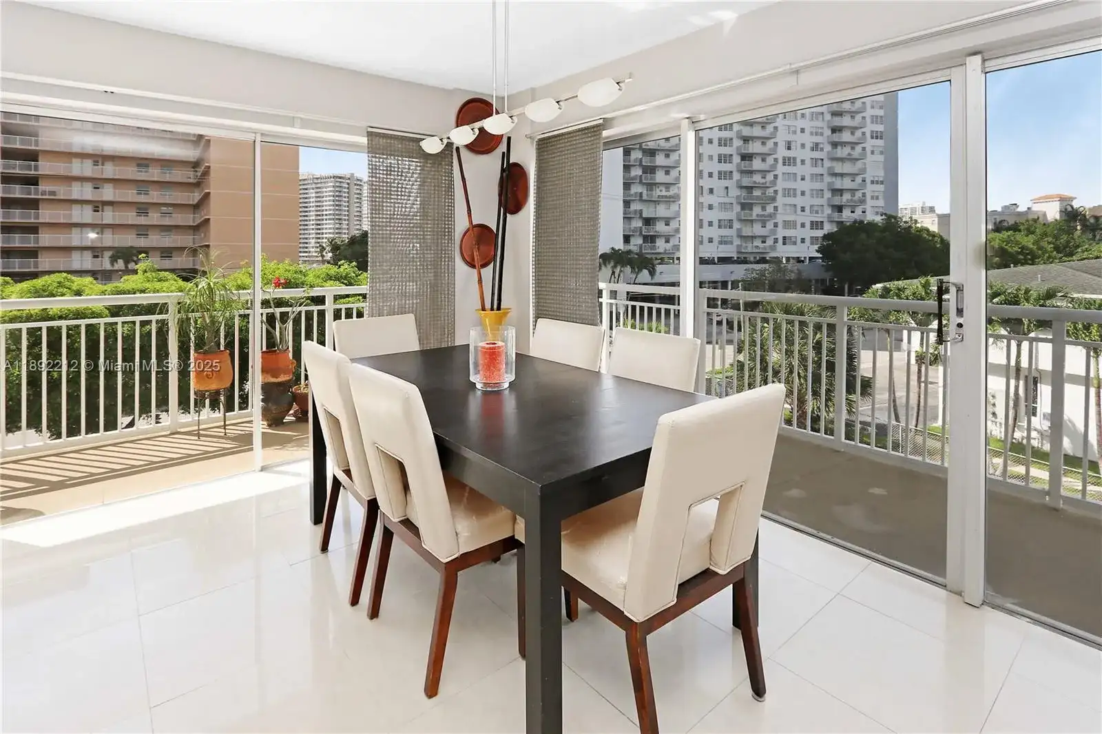 126 Golden Isles Dr # 32A, Hallandale Beach FL 33009 photo 4