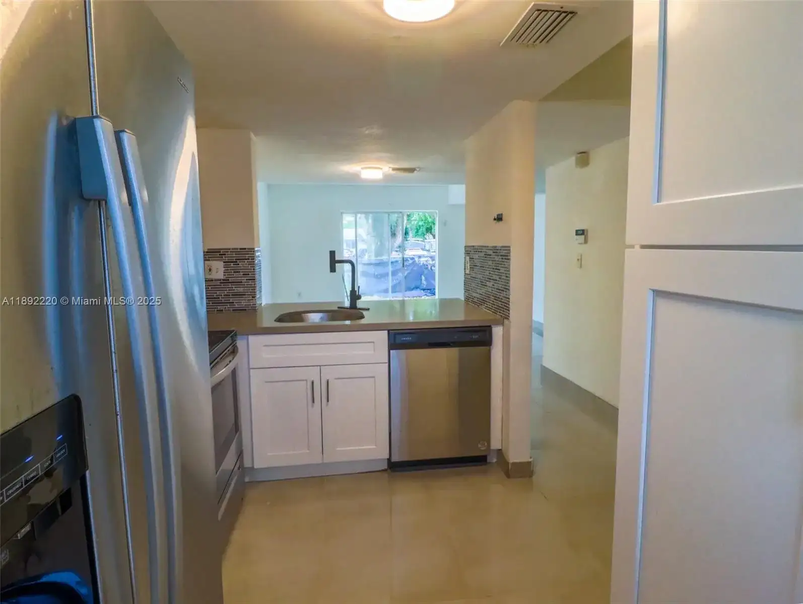 14010 NE 3rd Ct # 1, Miami FL 33161 photo 4