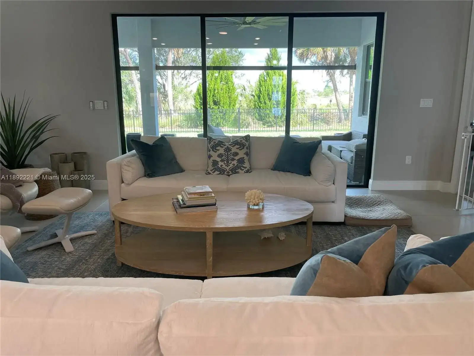 4960 Surfside Circle, Bradenton FL 34211 photo 4