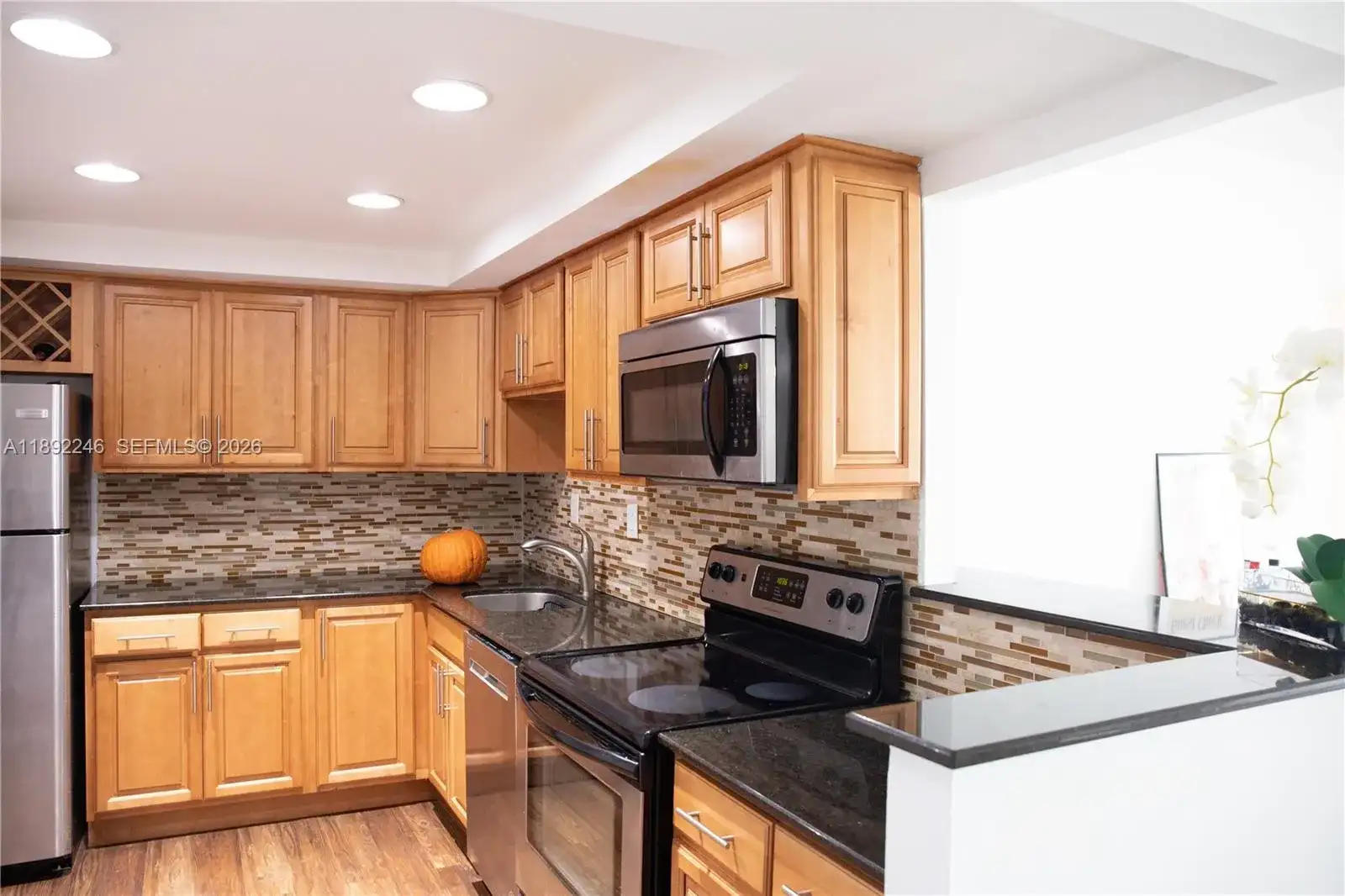 1420 Brickell Bay Dr # 1506D, Miami FL 33131 photo 2