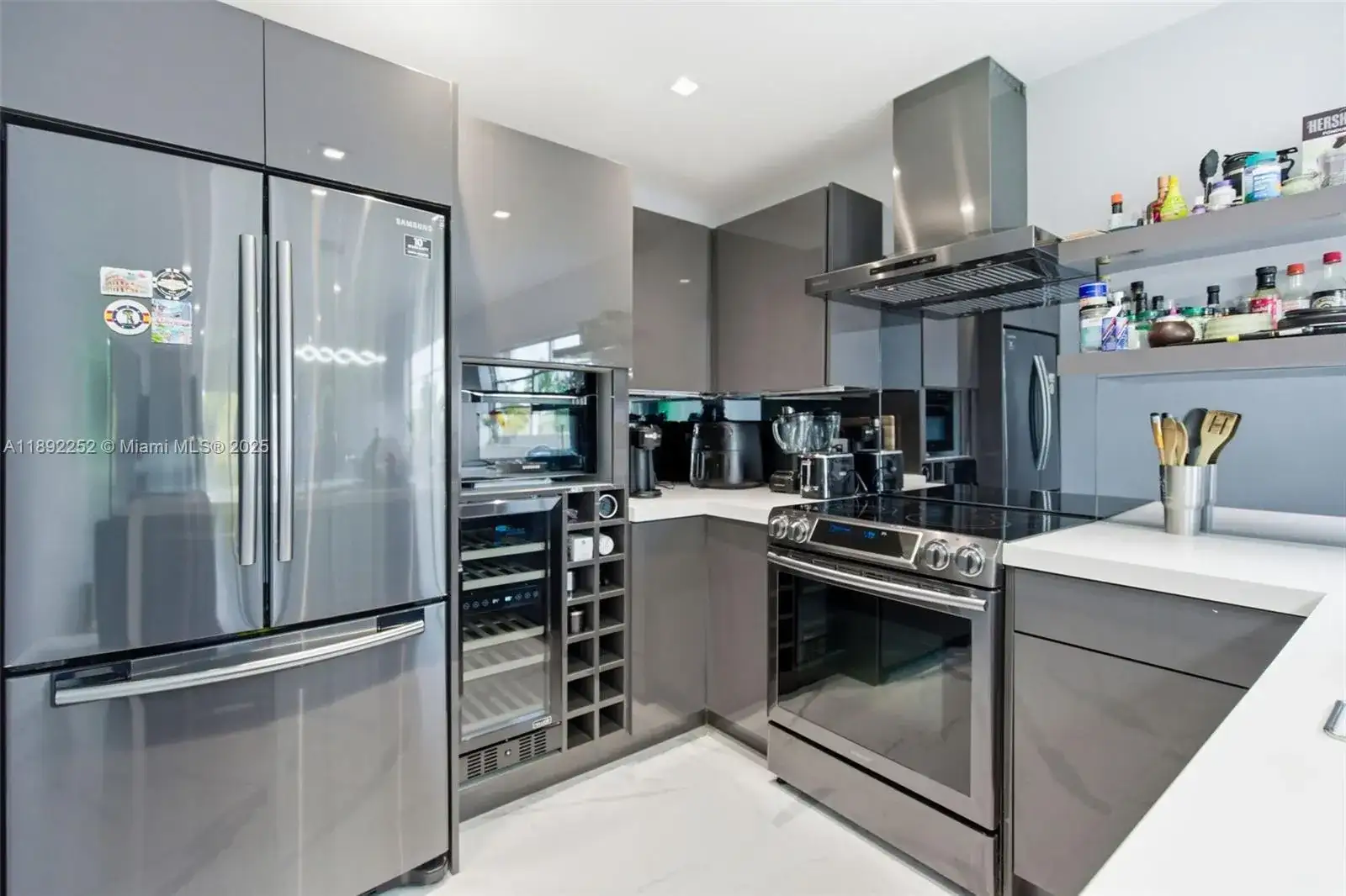 1428 Euclid Ave # 207, Miami Beach FL 33139 photo 2