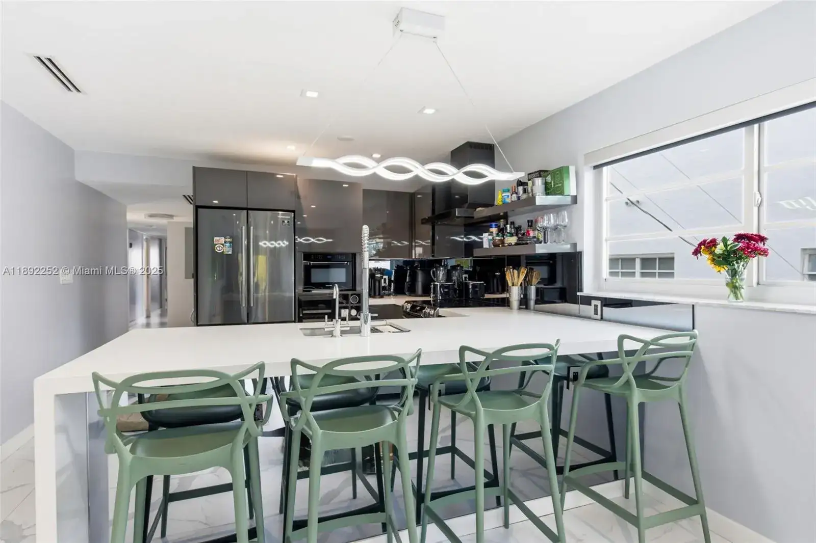 1428 Euclid Ave # 207, Miami Beach FL 33139 photo 4