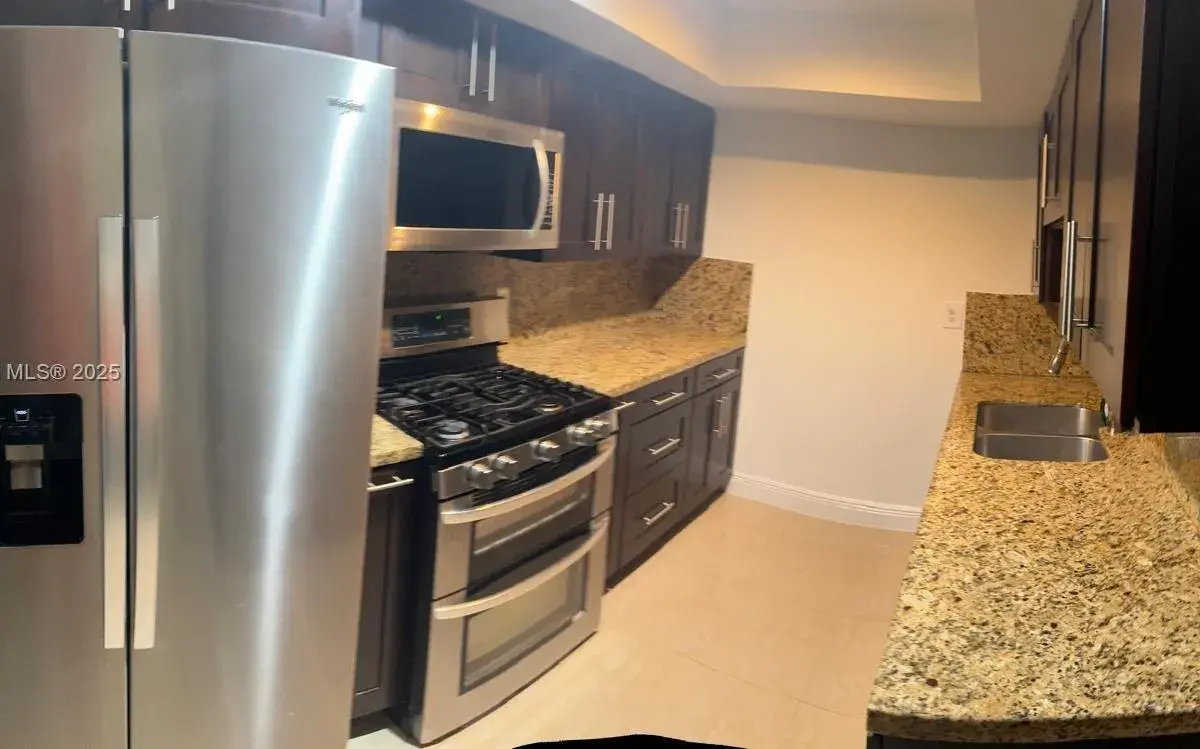 18101 NW 68th Ave # D207, Hialeah FL 33015