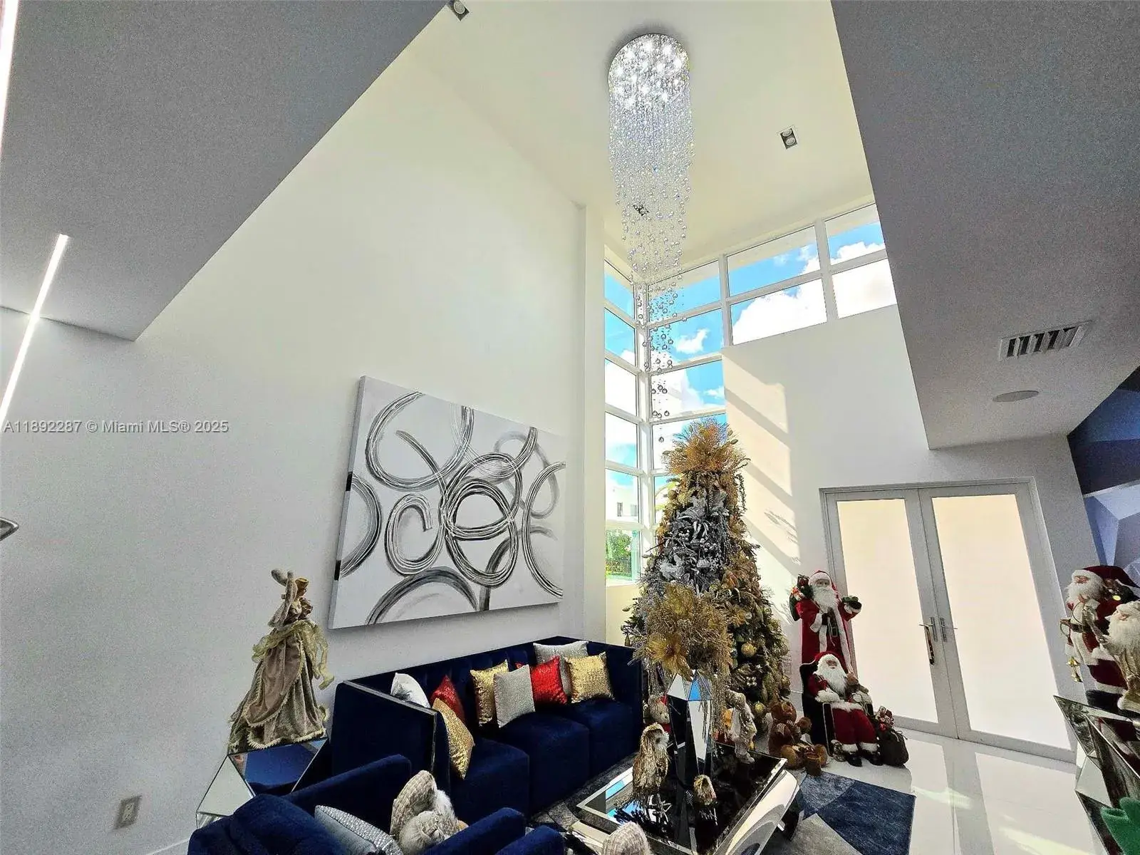 9790 NW 75th St, Doral FL 33178