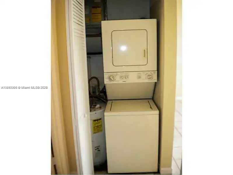 1731 NW 96th Ter # 2G, Pembroke Pines FL 33024 photo 4