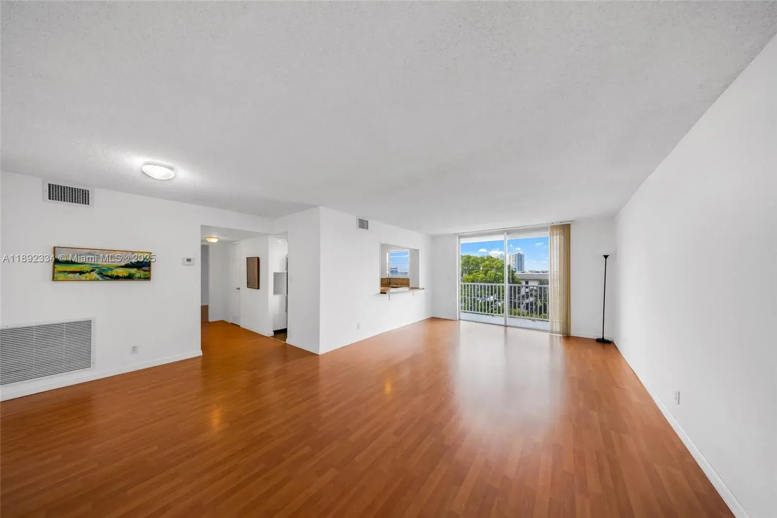 137 Golden Isles Dr # 508, Hallandale Beach FL 33009
