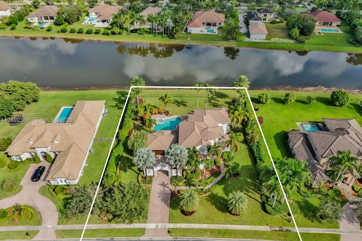 14403 Jockey Circle South, Davie FL 33330