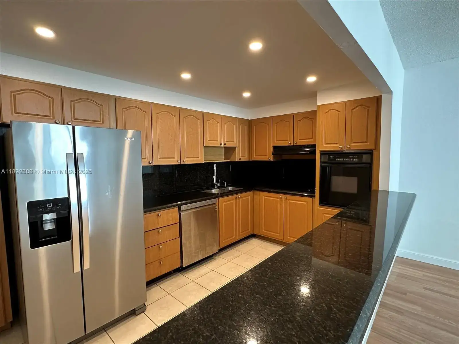 19390 Collins Ave # 820, Sunny Isles Beach FL 33160 photo 3