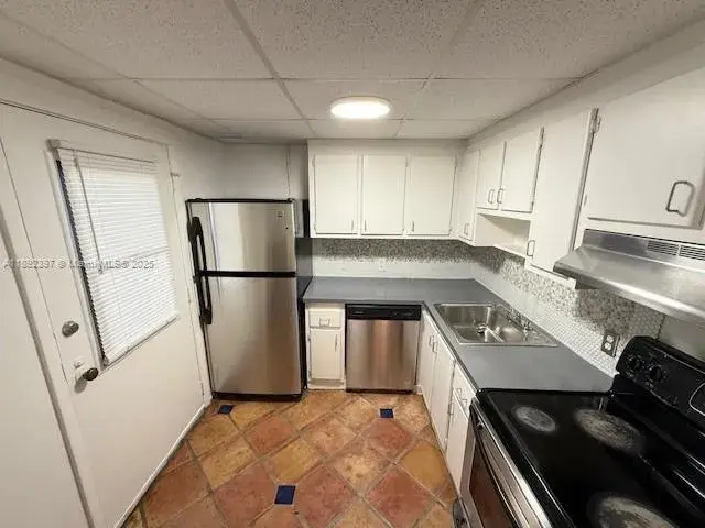 3401 N Country Club Dr # 107, Aventura FL 33180