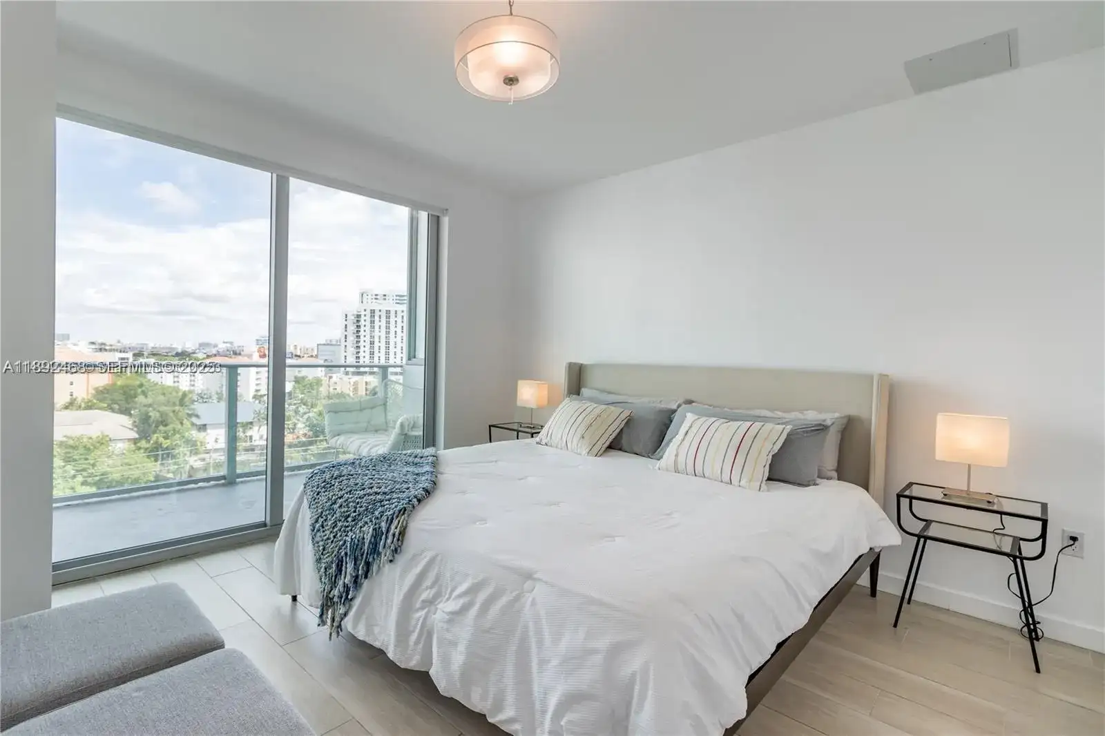 1600 SW 1st Ave # 810, Miami FL 33129 photo 4