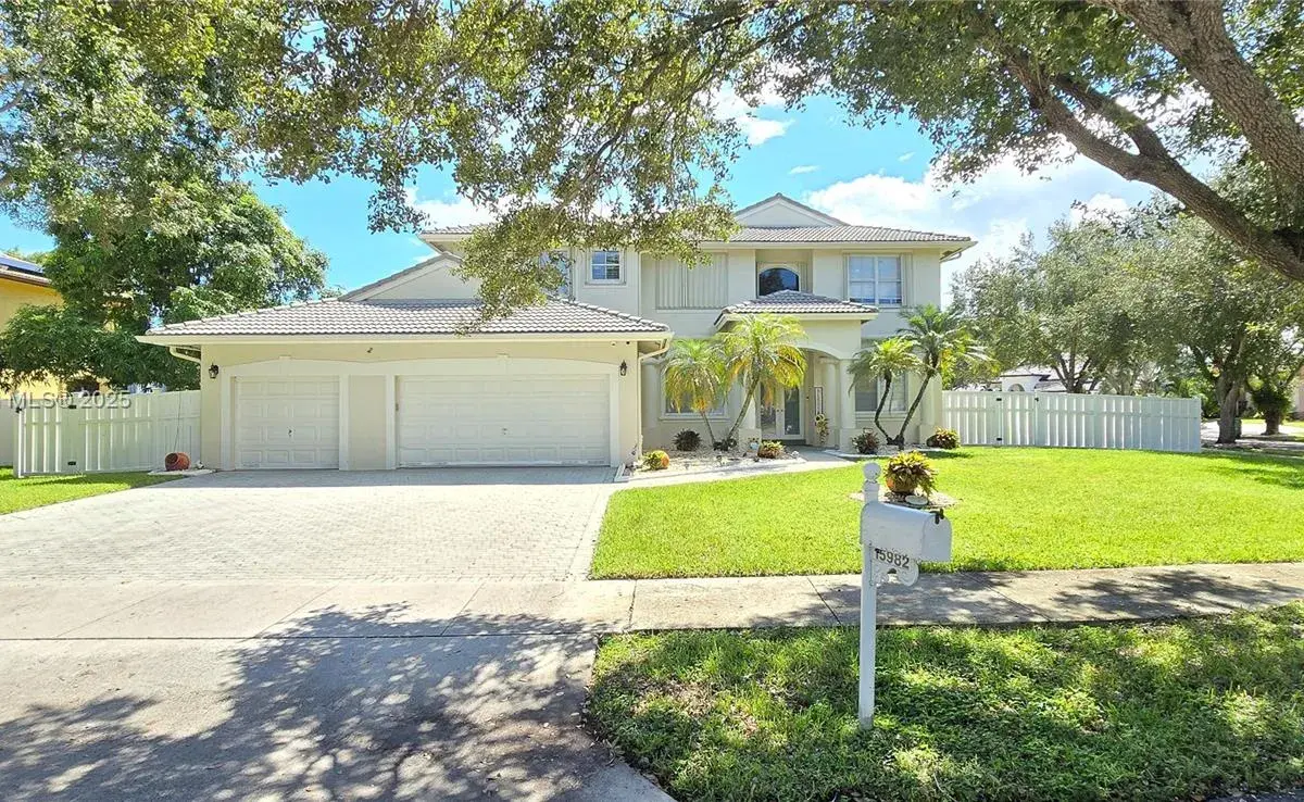 15982 SW 61st St, Davie FL 33331