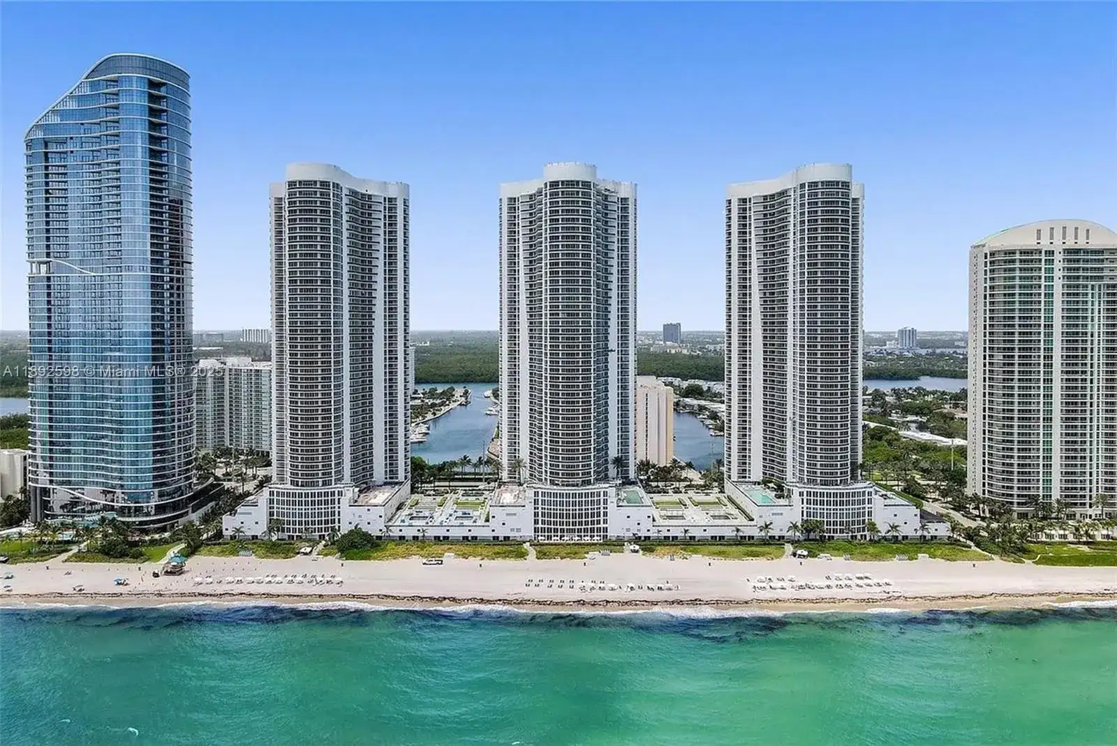 16001 Collins Ave # 3705, Sunny Isles Beach FL 33160 photo 2