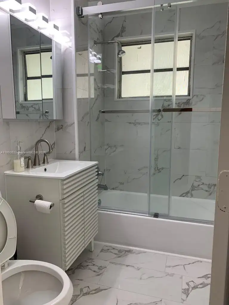 545 Michigan Ave # 5, Miami Beach FL 33139 photo 5