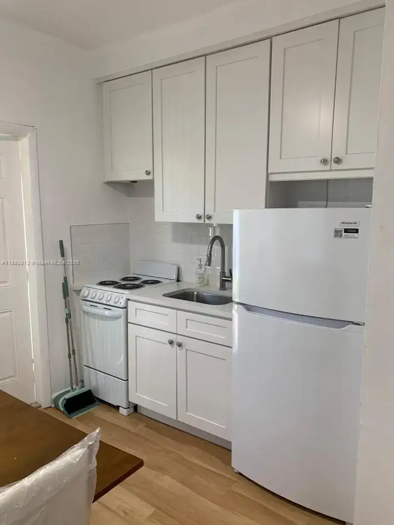 545 Michigan Ave # 6, Miami Beach FL 33139 photo 4